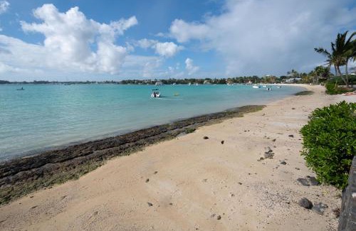 Grand-Baie Villa | Tranquil Villa Pieds dans l'Eau with Ocean Views & Pool