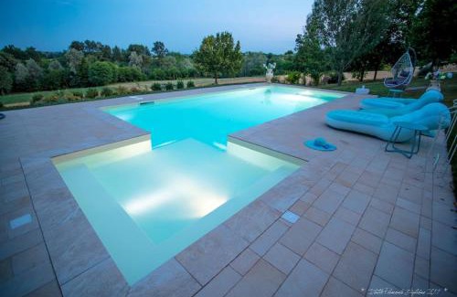 Tigliole Villa | Villa "Piemonte": Oceanfront Retreat with Spa & Pool Access