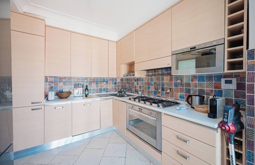 Capri Villa | Villa Pietra Serena: Family-Friendly Retreat with Breakfast