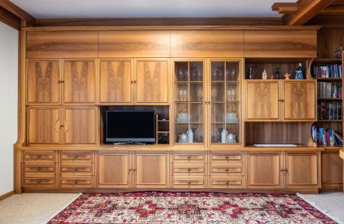 Terlano Apartment | Villa Pinie Apt 1: Family-Friendly with Top Ratings!