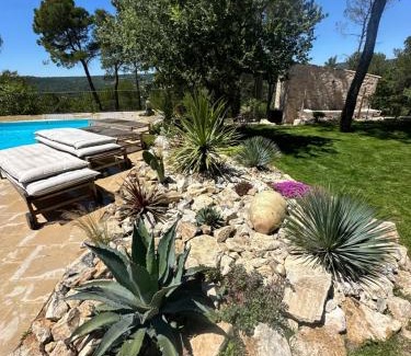 Murs Villa | Exquisite Villa Piscine with Oceanfront Views and Pool