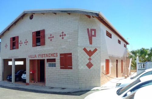 Grand-Bourg House | Discover Villa Pistaches: Guest Rated 9.1/10 Experience