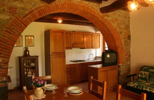Podere Viti Villa | Discover Villa Pozzonovo: Historic Farmhouse Near Castiglion Fioren