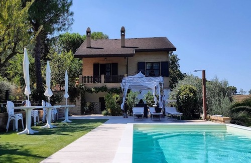 Civitanova Marche Villa | Villa Poggio Bettino by MMega
