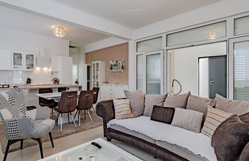 Kuciste Villa | Relax at Villa Ponar with Pool & Oceanfront Views