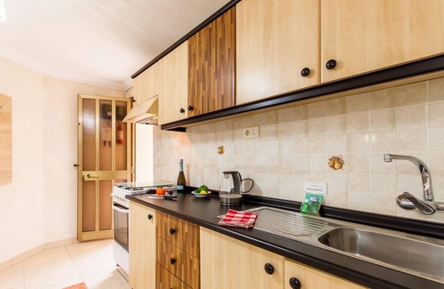 Mellieha Apartment | Relax at Villa & Pool Apart 1 in Mellieha Bay
