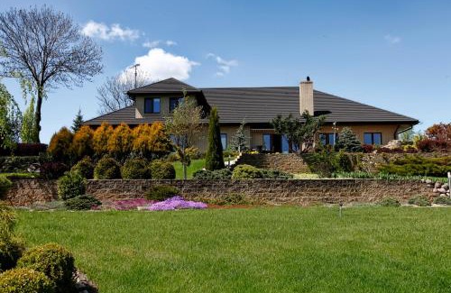 Brodnica Villa | Discover Villa Port Rybaki: A 4-Star Pet-Friendly Retreat