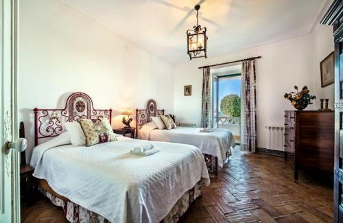 Ferragudo House | Villa Portimao View: Family-Friendly Retreat with Pool