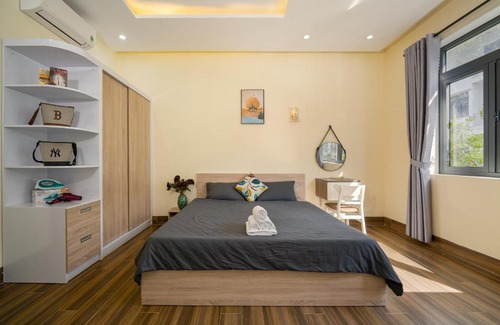 Ngu Hanh Son Villa | Villa Poseidon: 10/10 Rated, Steps from Biển Mỹ An