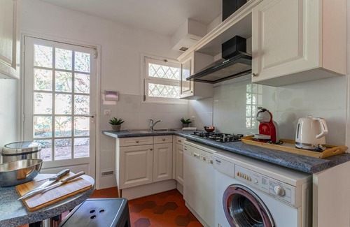 Pyla-sur-Mer House | Family-Friendly Villa Poseidon Near the Bassin, 4 Stars