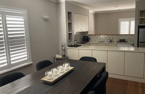 Pokolbin Villa | Discover Villa Premiere - Cypress Lakes Resort: Rated 9.8/10