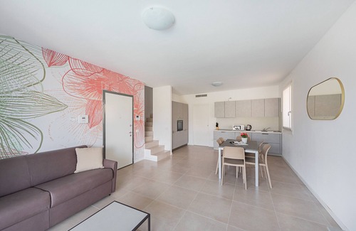 San Bartolomeo Villa | Villa Prestige 15: Relax with Pool and Spa Amenities