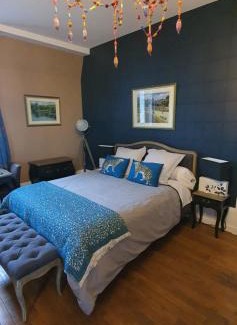 Arcis-sur-Aube Bed & Breakfast | Villa Primerose: Pet Friendly with Breakfast Included