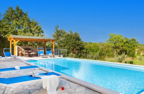 Groznjan Villa | Family-Friendly Villa Principe with Pool and Relaxing Vibes