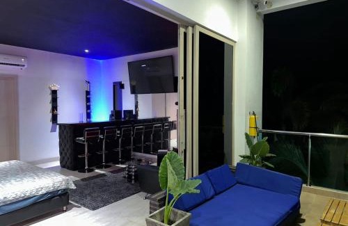 Punta Canoas Villa | Private Villa Golden Days: Family-Friendly with a Pool