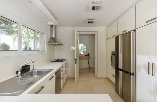 Tel Aviv Villa | Private Pool & Garden Retreat in the City by FeelHome
