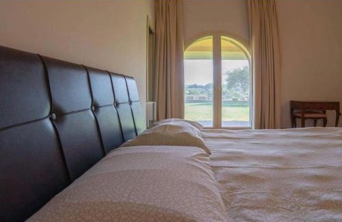 Campagnano di Roma Villa | Villa Profumo: A 4-Star Oceanfront Escape with Pool