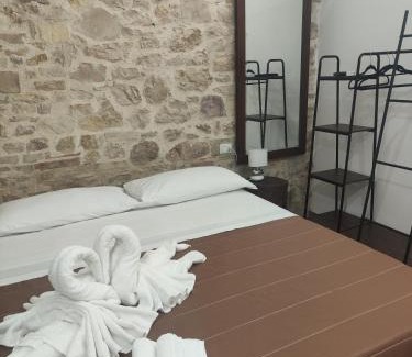 Castel Ritaldi House | Relax at Villa Proserpina: Pool, Breakfast & Family-Friendly