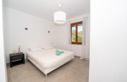 Trans-en-Provence Villa | Delightful Villa Provençale Peical with Ocean View & Pool