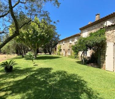 Grimaud Villa | Family-Friendly Villa Provençale with Pool & Ocean View