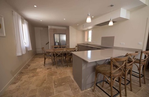 Castelnau-de-Montmiral Villa | Villa Puycelsi: Pet-Friendly Retreat with Pool in a Domain