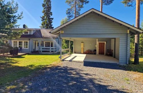 Jamsa Villa | Villa Punahilkka - Family-Friendly Retreat in Länsi-Himos