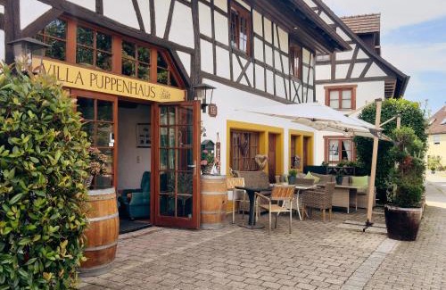 Immenstaad am Bodensee House | Pet-Friendly Retreat at Boutique Hotel Villa Puppenhaus