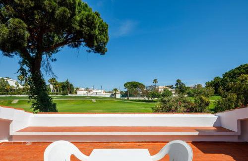 Vale do Lobo Villa | Relax in Villa Quadradinhos 38Q: 4BR Pool Haven