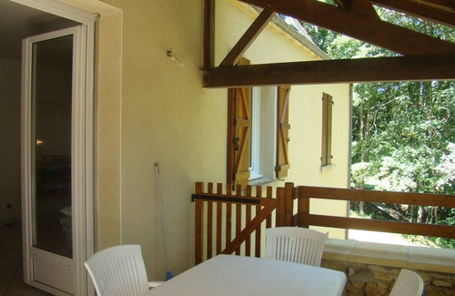 Lamothe-Fenelon Villa | Discover Villa Quercy: Pet-Friendly Retreat with Lake Views