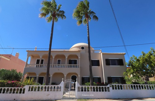 Silves Villa | Villa 'Quinta Do Sol': Oceanfront Retreat with Private Pool