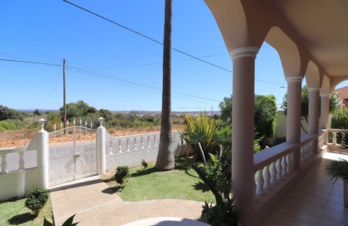 Silves Villa | Villa 'Quinta Do Sol': Oceanfront Retreat with Private Pool