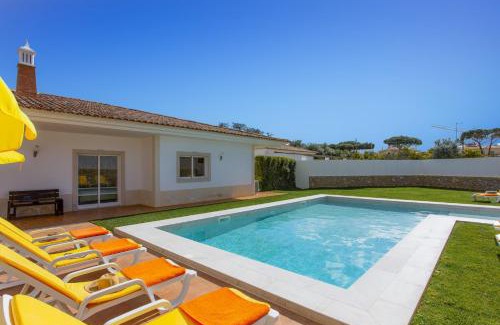 Vale de Carro Villa | Exceptional Villa Quinta dos Abacates with Private Pool