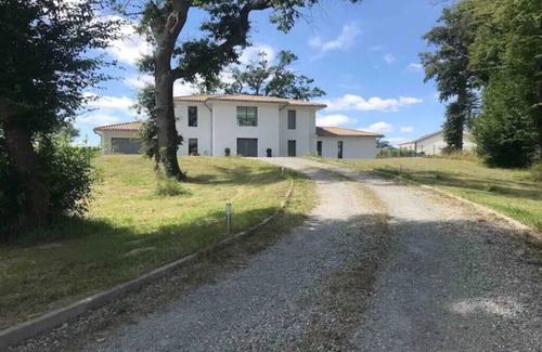 Cenac House | Villa Récente d Architecte au Cœur des Vignes