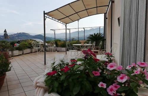 Rende Bed & Breakfast | Cozy Villa Rachele Rende B&B: Pet & Child Friendly Stay