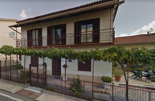 Rende Bed & Breakfast | Cozy Villa Rachele Rende B&B: Pet & Child Friendly Stay