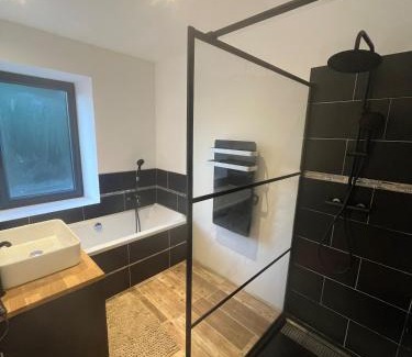 Laval-Saint-Roman Apartment | Villa Ramos