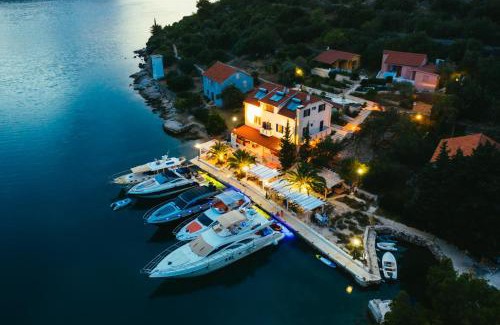 Rava House | Explore Villa Rava Hotel & Restaurant with Oceanfront Views