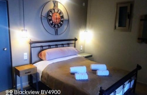 Kymi-Aliveri Apartment | Experience Villa Real Paradise: Oceanfront Bliss Awaits