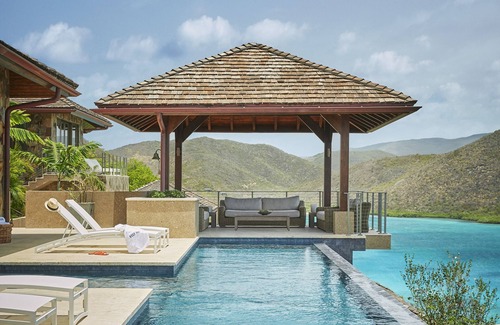 North Sound Villa | Relax at Villa Reef House with Spa and Family Amenities