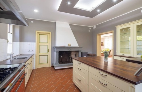Porcari Villa | Villa Regina Elena Vittoria in Porcari , Toscana