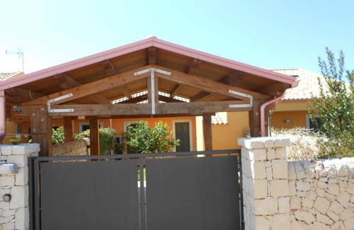 Sicily South Coast Villa | Relax at Villa Relax: Family-Friendly Stay with Pool