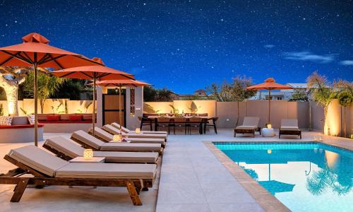 Paralia Kourna Villa | Villa Remezzo: Beachside Retreat with Heated Pool & Views