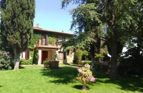 San Gimignano Villa | Oceanfront Villa Remignoli: Guest Rated 9.4/10 Getaway
