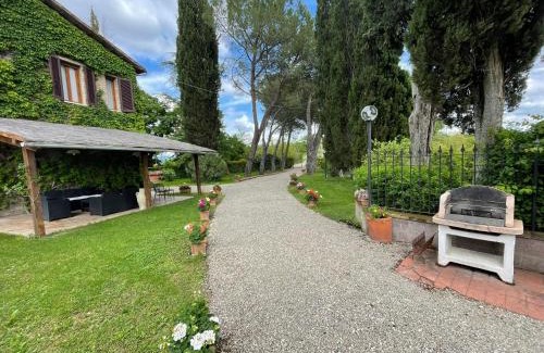 San Gimignano Villa | Oceanfront Villa Remignoli: Guest Rated 9.4/10 Getaway