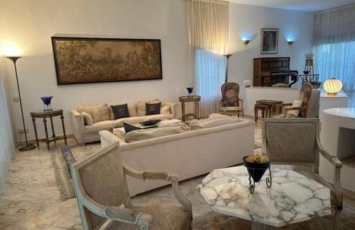 Notre Dame Apartment | Villa Retreat Pool, Space and Guaranteed Tranquility