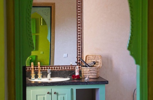 Marrakech Bed & Breakfast | Experience Villa Riad & Spa: Nature Retreat Near Marrakech
