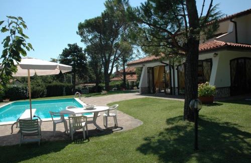 Duino Bed & Breakfast | Pet-Friendly Villa Rilke Duino with Ocean View & Pool