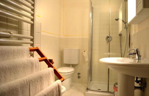 Duino Bed & Breakfast | Pet-Friendly Villa Rilke Duino with Ocean View & Pool