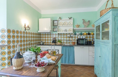 Carpineta Villa | Villa Rinaldi 6: Perfect Retreat with Pool & Spa Amenities