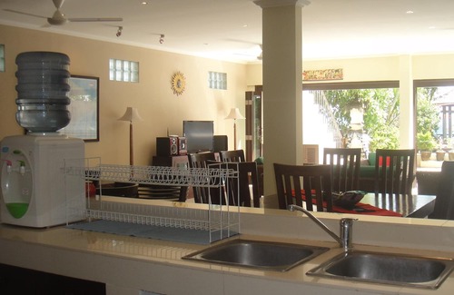 Candi Dasa Villa | Villa Rindik: Oceanfront Getaway with Private Pool & Breakfast